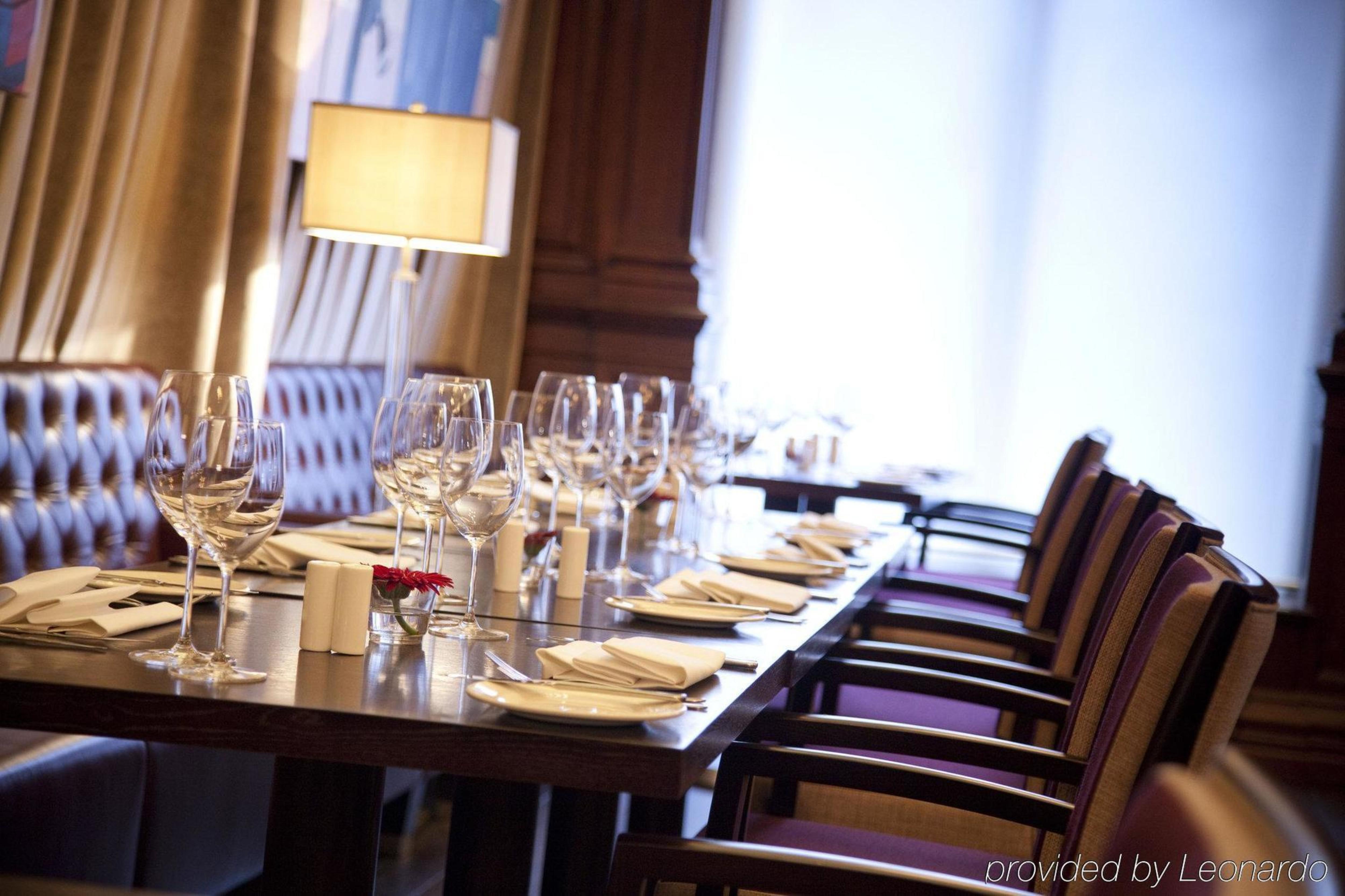 The Clermont London, Victoria Hotel Londra